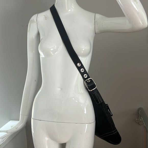 Coach Smooth Black Leather D06S-1414 Large Shoulder Crossbody Bag - Picture 5 of 12